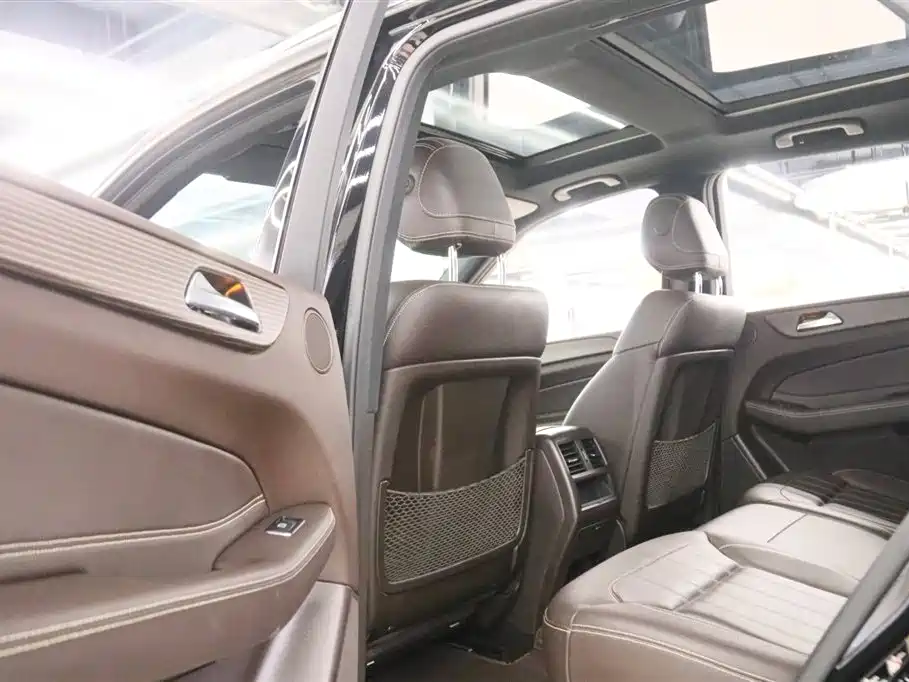 Mercedes-Benz GLE 2018 GLE 320 4MATIC Dynamic Ultimate Edition фото 16