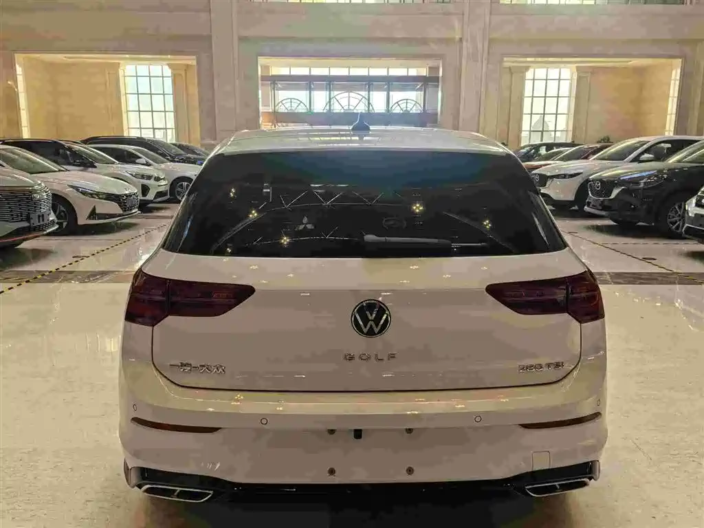Volkswagen Golf 2023 280TSI DSG R-Line Lite фото 24