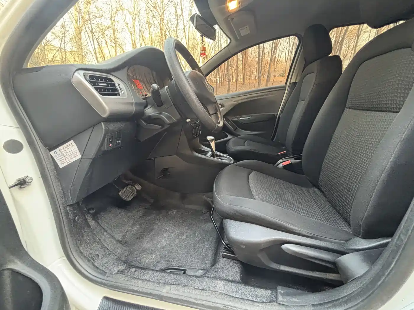 Peugeot 301 2016 1.6L Auto Comfort Edition фото 7