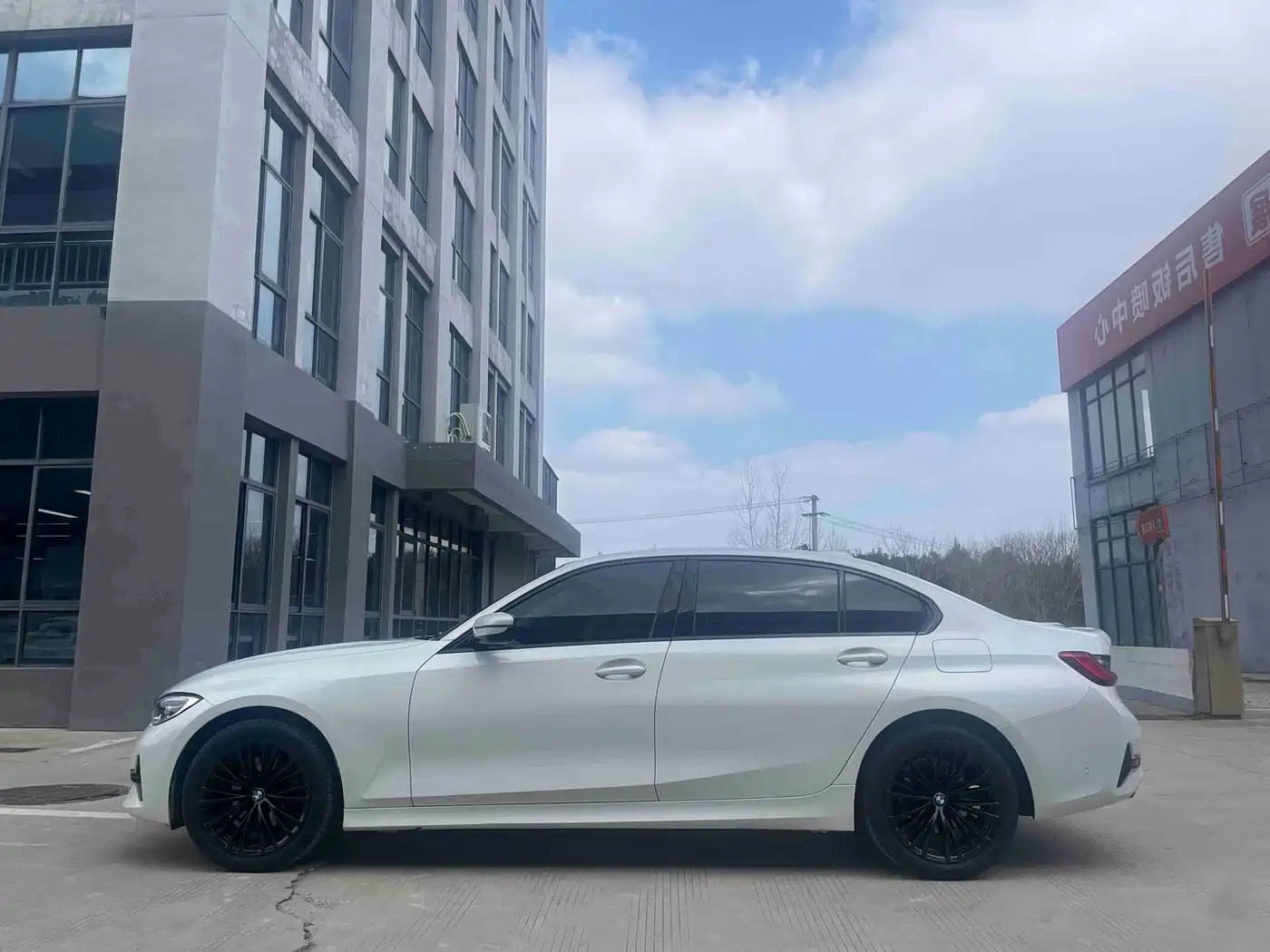 BMW 3 Series 2020 325Li Launch Edition фото 8