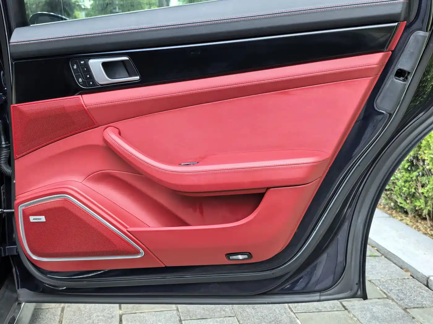 Porsche Panamera 2023 Panamera 4 Executive Long Wheelbase 2.9T фото 25