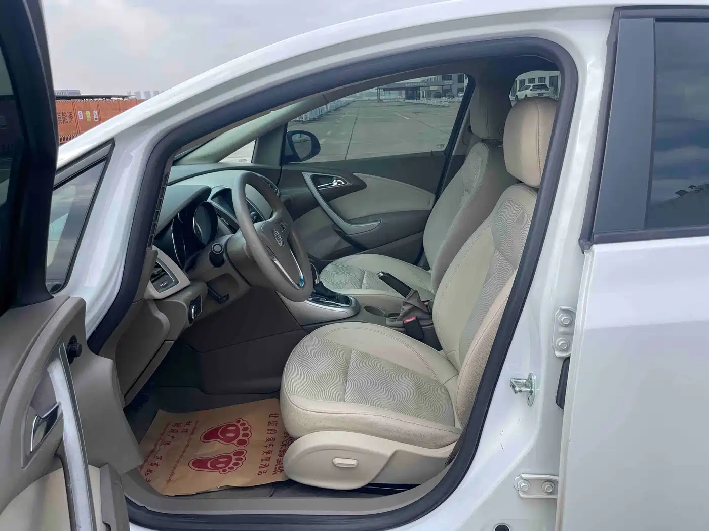 Buick Excelle 2013 GT 1.6L Automatic Fashion Edition фото 9