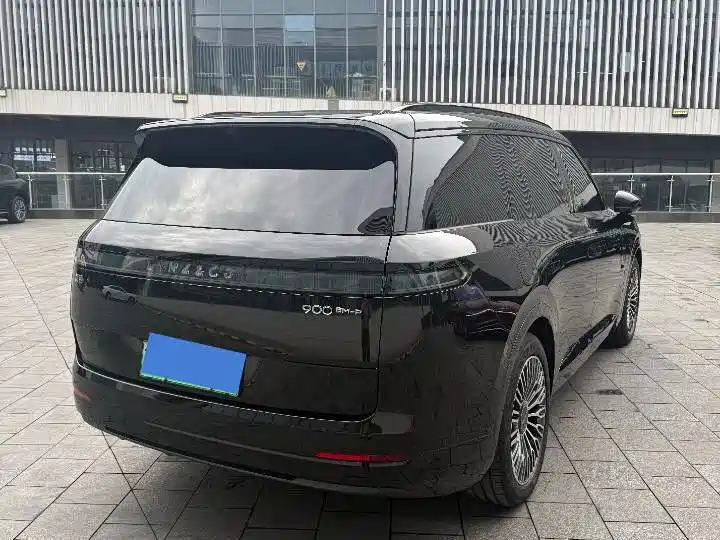 Lynk & Co 900 2025 2.0T Explorer Edition фото 4