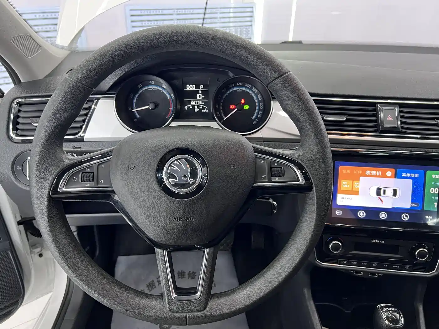 Škoda Rapid 2022 1.5L Automatic Comfort Edition фото 13