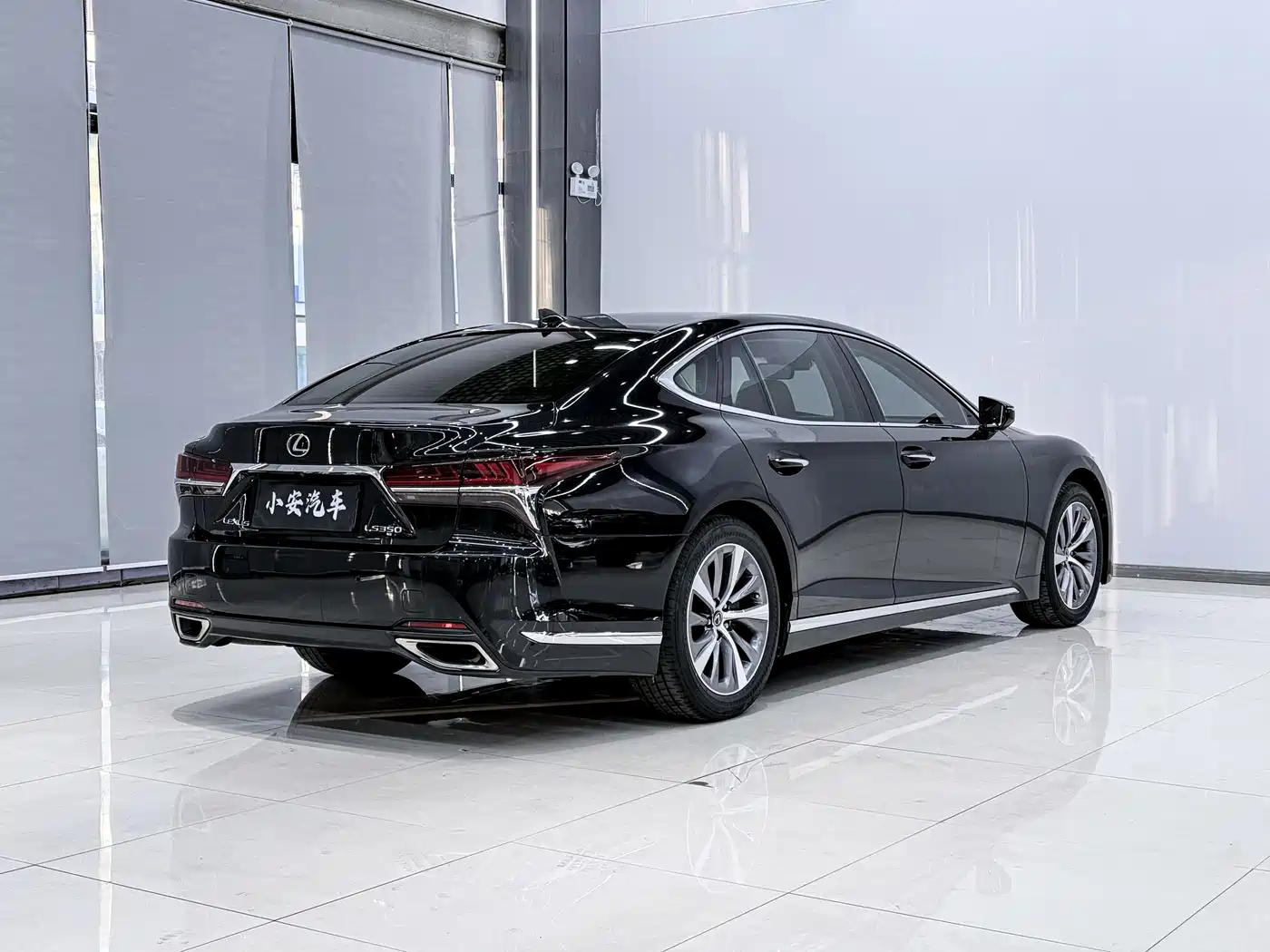 Lexus LS 2018 350 Excellence Edition China V фото 5