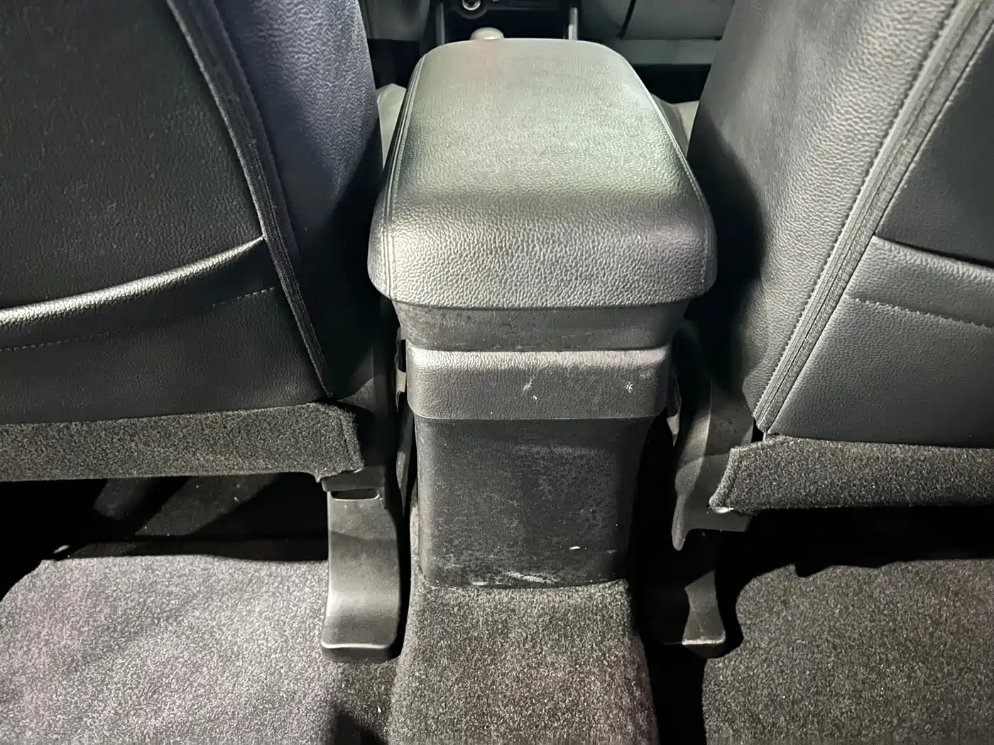 Mitsubishi Outlander 2017 2016 2.4L 4WD Luxury Edition 7-seater