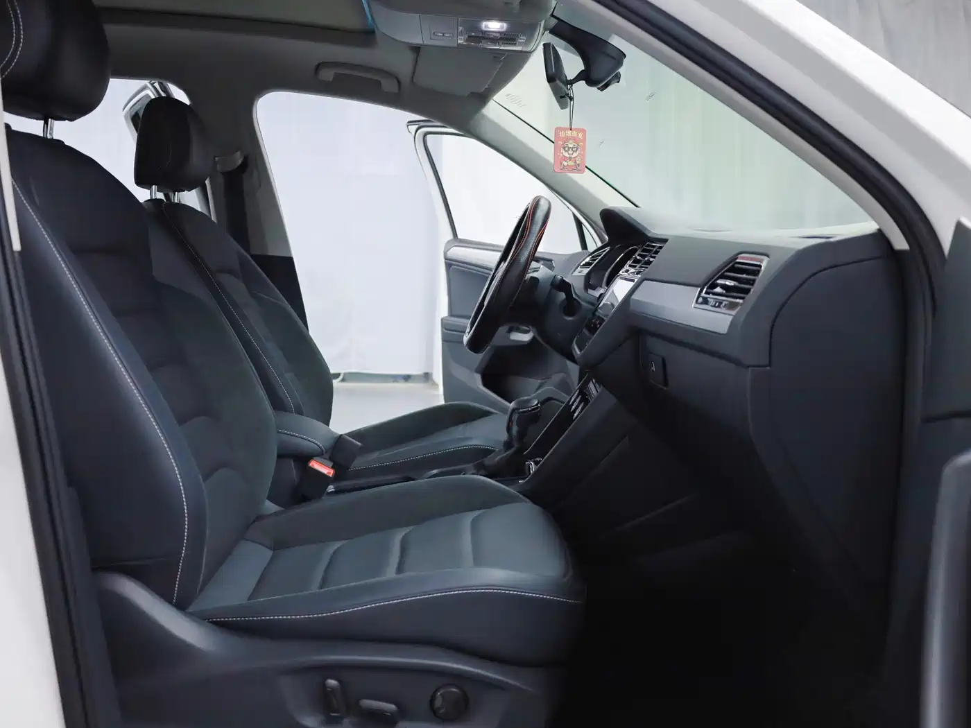 Volkswagen Tiguan L 2021 330TSI Automatic 2WD Smart фото 5