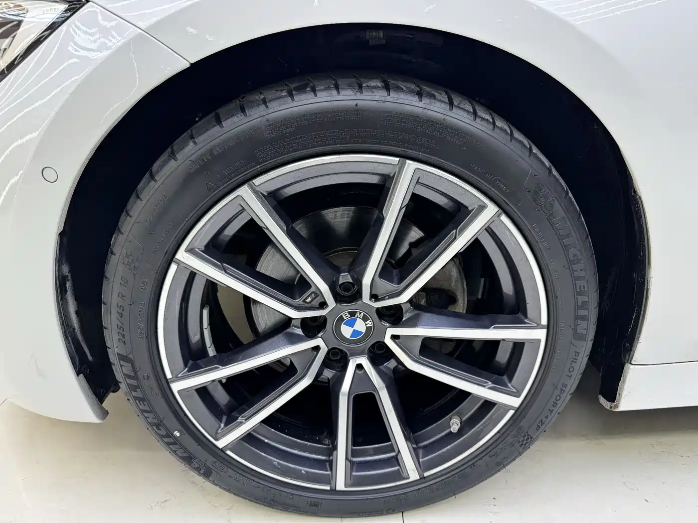 BMW 3 Series 2020 325Li M Sport Package фото 17