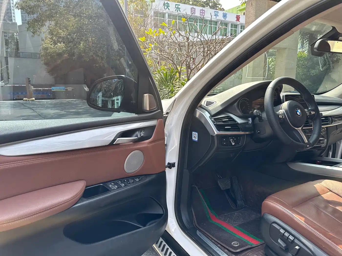 BMW X5 (Import) 2018 xDrive35i Elegant Model фото 13