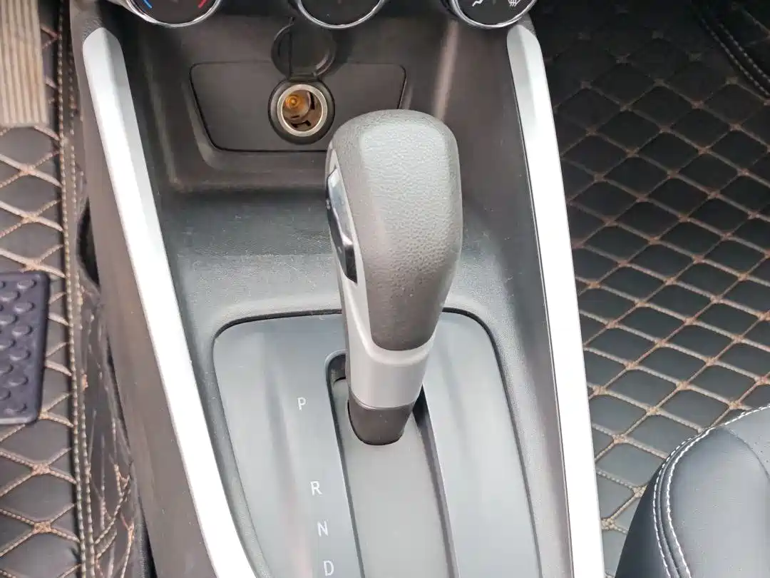 Chevrolet Cavalier 2020 325T Automatic Joy Edition фото 14