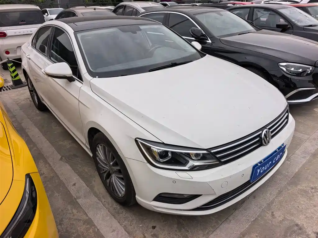 Volkswagen Lamando 2015 330TSI DSG Luxury Edition фото 3