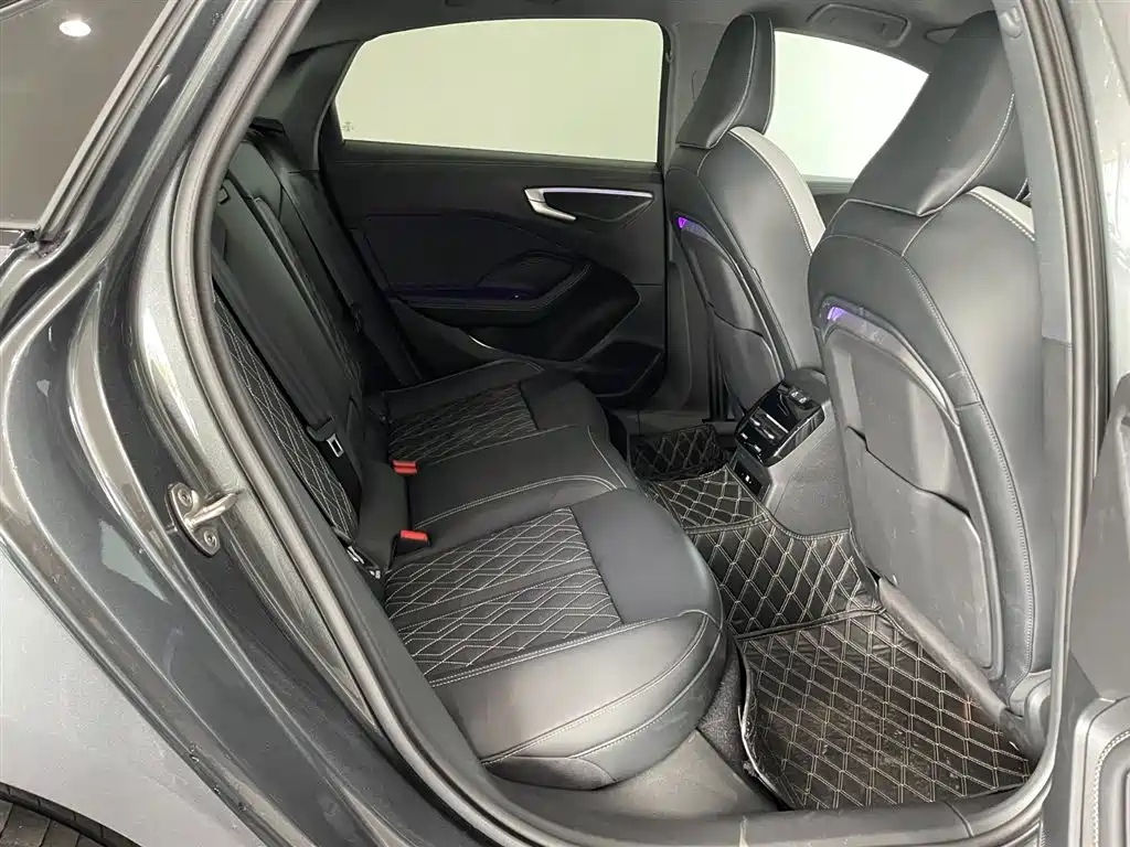 AUDI A5L