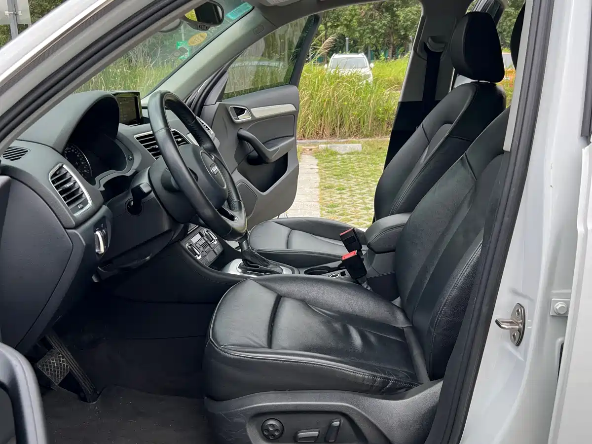 Audi Q3 2015 35 TFSI Comfort фото 6