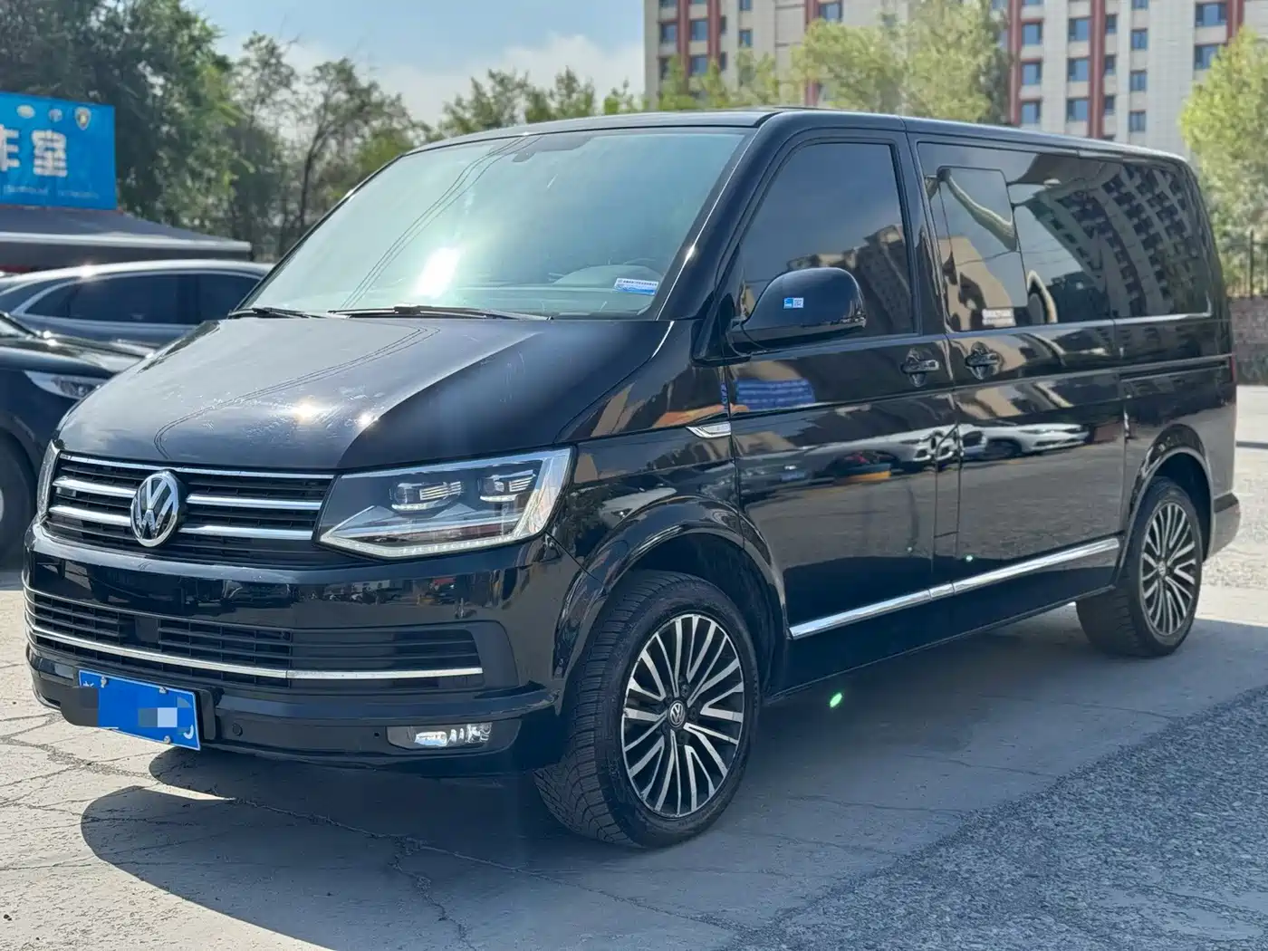  Volkswagen Multivan 2019 2.0TSI 4WD Premium 7-seater