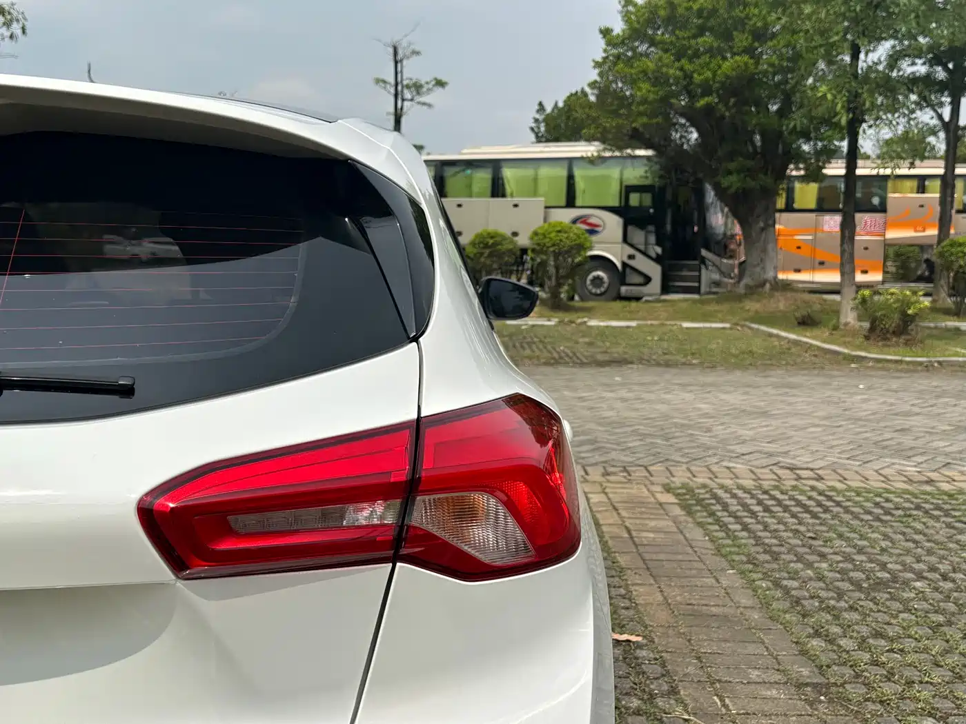 Ford Focus 2022 Hatchback EcoBoost 180 Automatic ST Line фото 21
