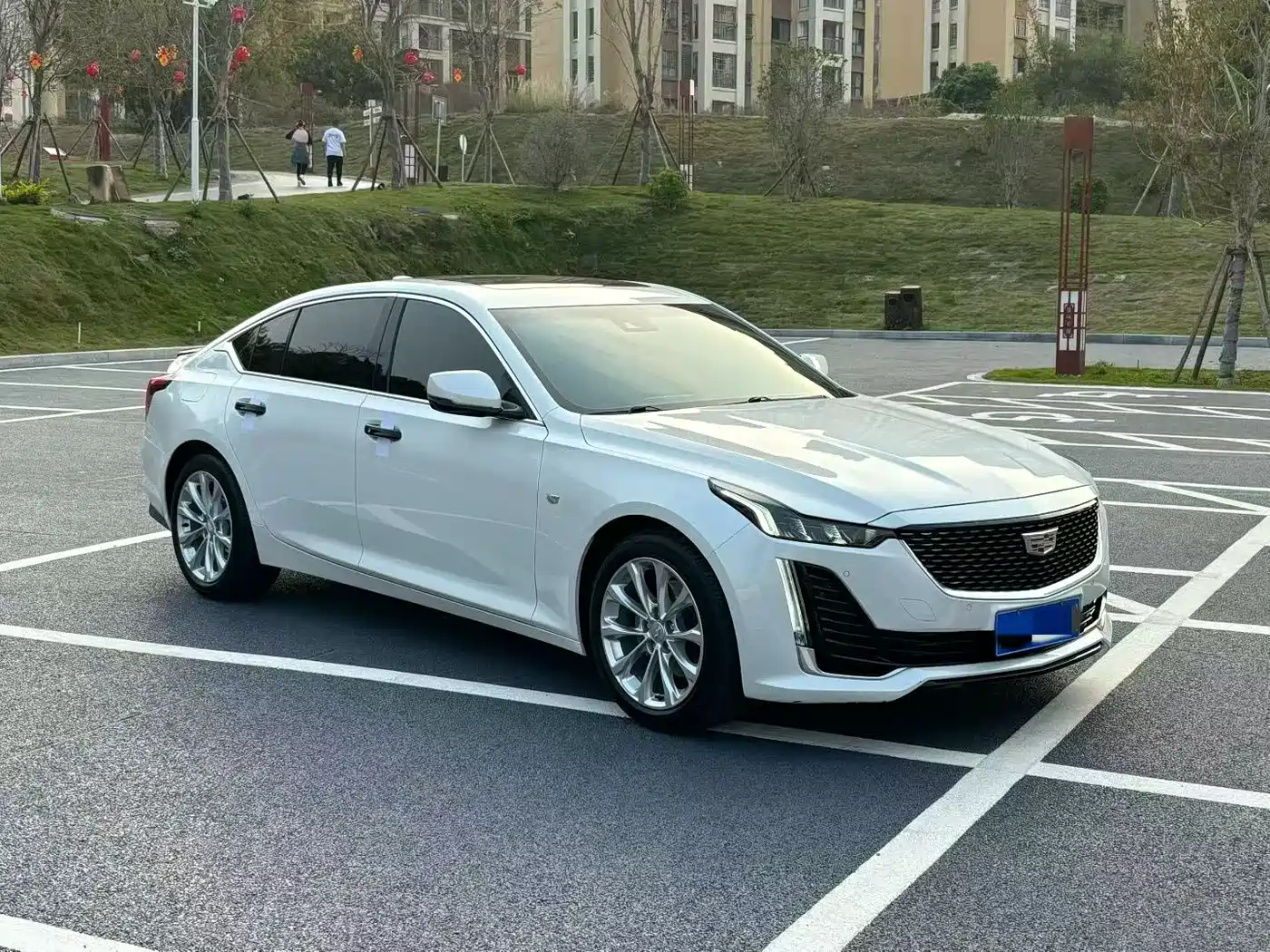 Cadillac CT5 2023 28T Platinum Style фото 3