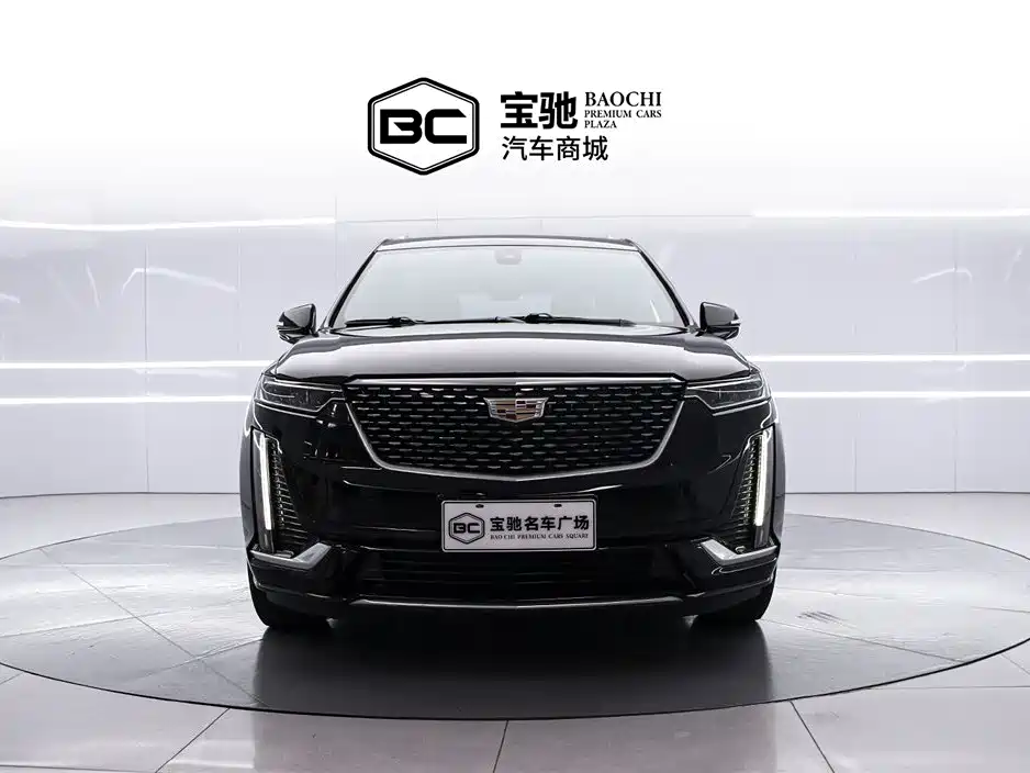 CADILLAC XT6