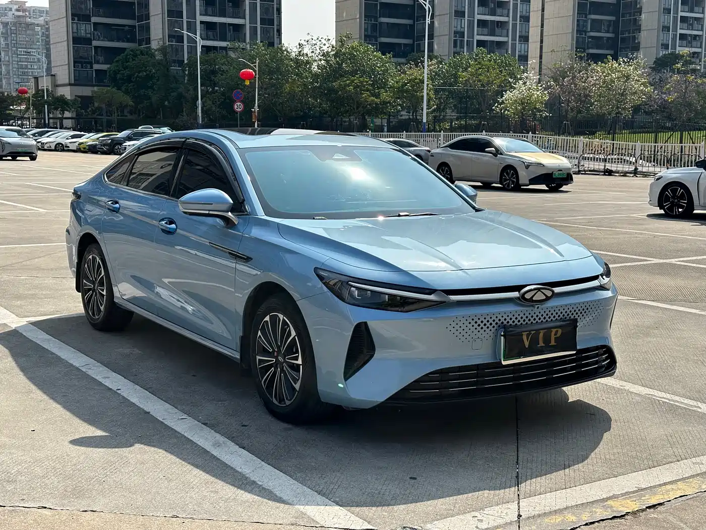CHERY FENGYUN A8
