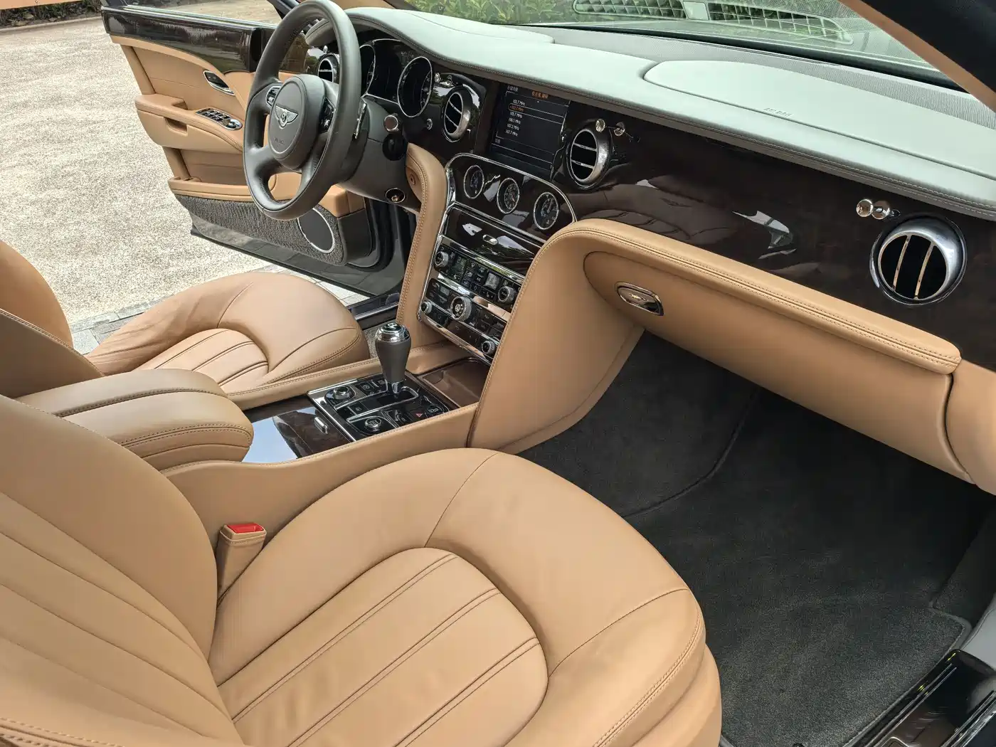 Фото 21 - Bentley Mulsanne