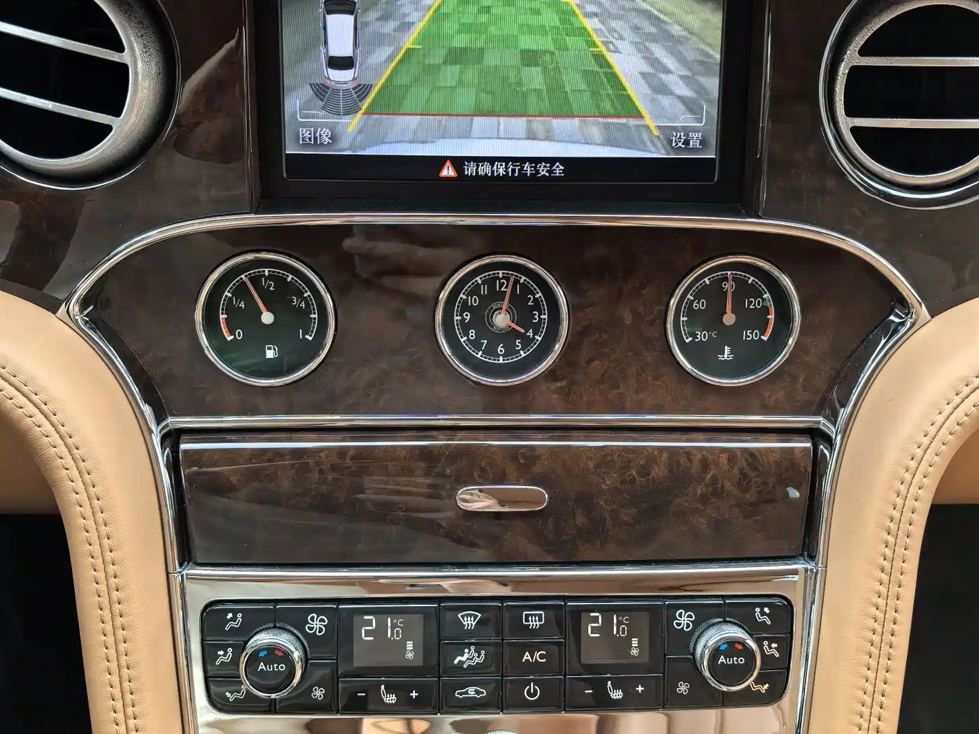 Фото 32 - Bentley Mulsanne