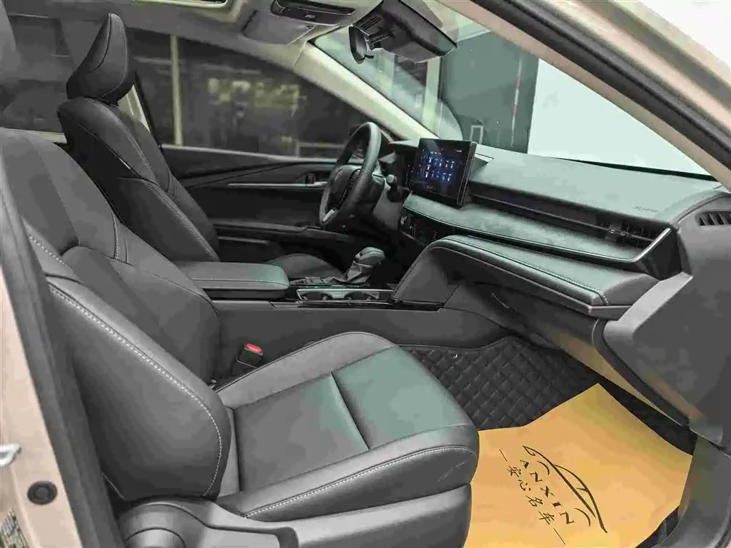 Toyota Camry 2026 2.0E Elite Edition фото 21