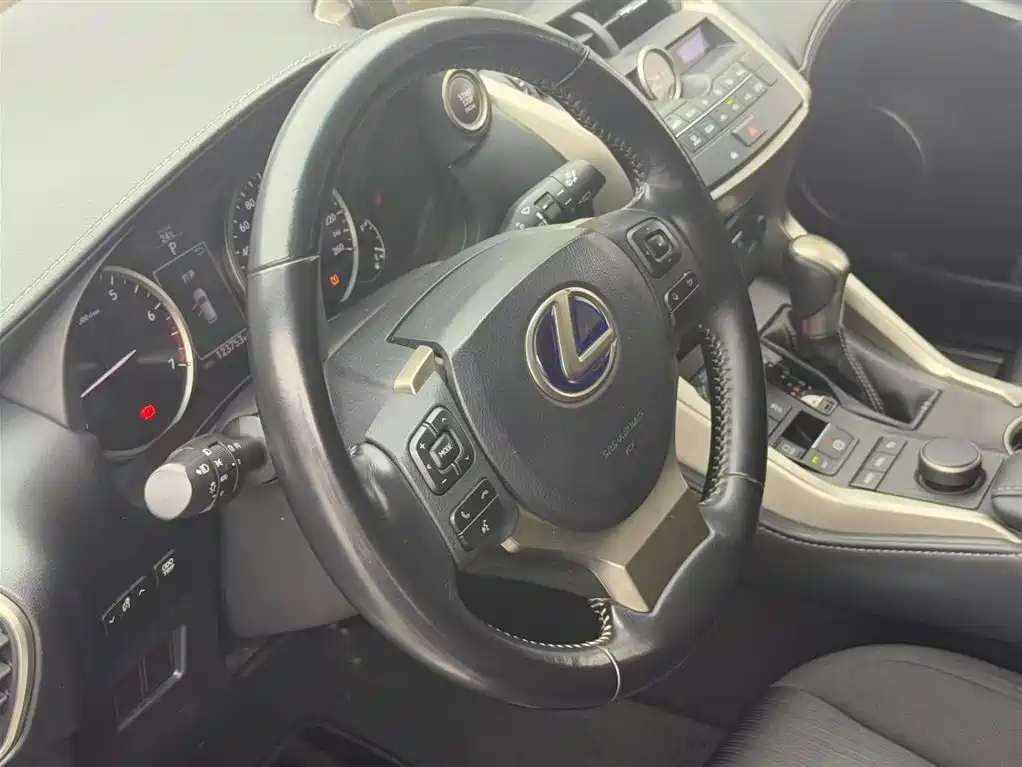 Lexus NX 2015 200 FWD Premium фото 8