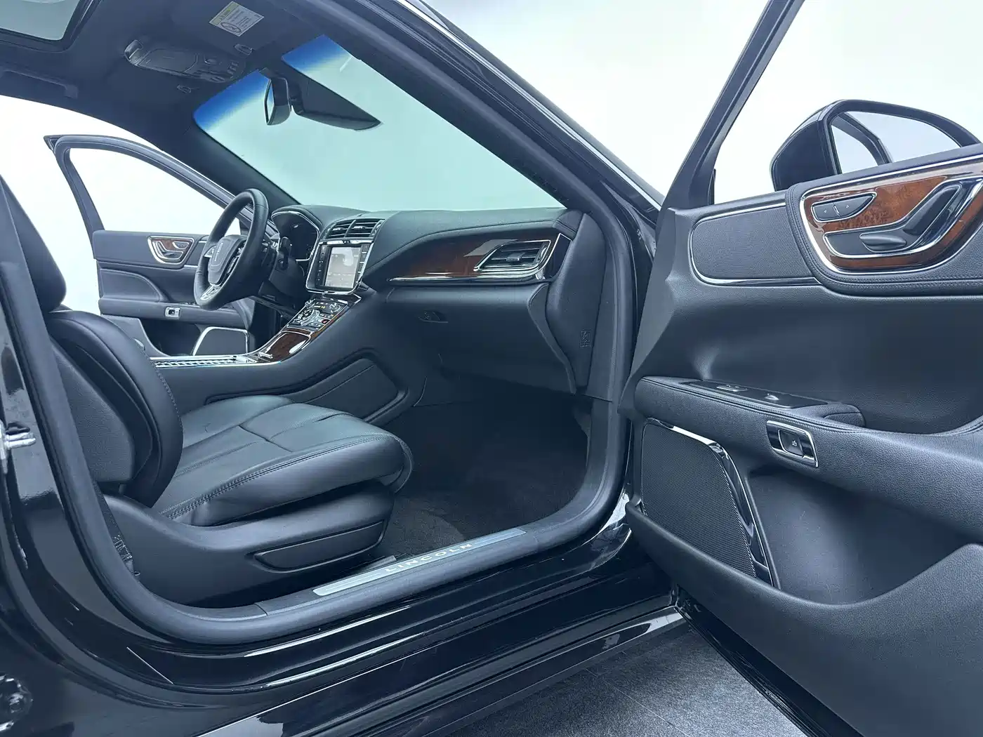 Lincoln Continental 2021 2019 2.0T 2WD Zunya Edition China VI