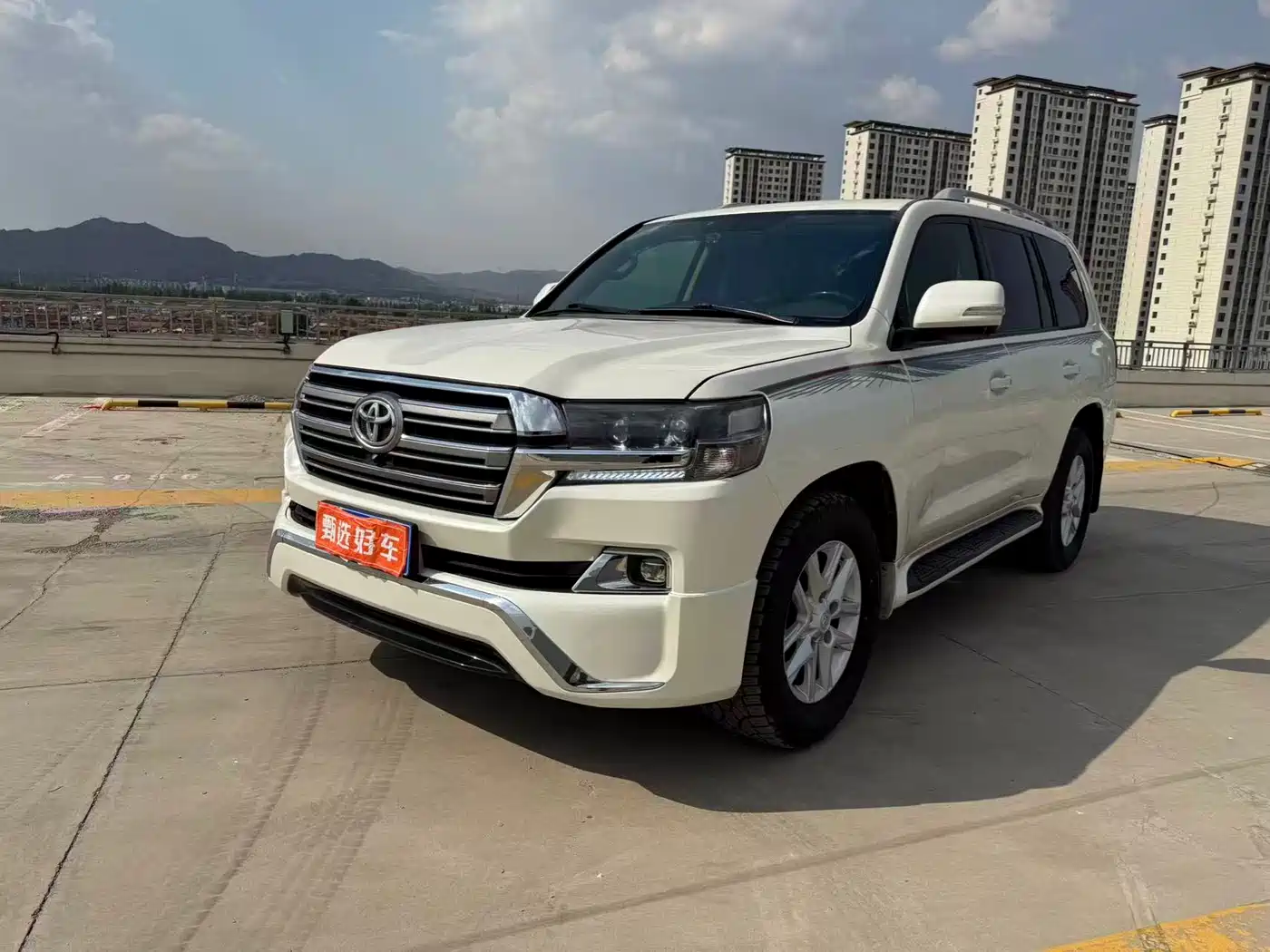 Toyota Land Cruiser (Import) 2015 4.0L V6 Middle East Limited Edition