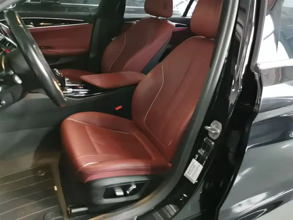 BMW 5 Series 2022 Model Second Facelift 525Li M Sport Package фото 15