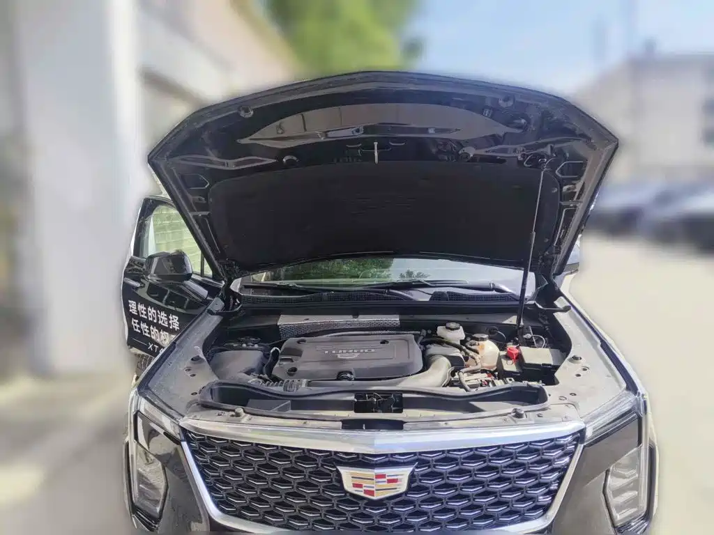 Cadillac XT4 2025 2024 Facelift 28T 2WD Premium