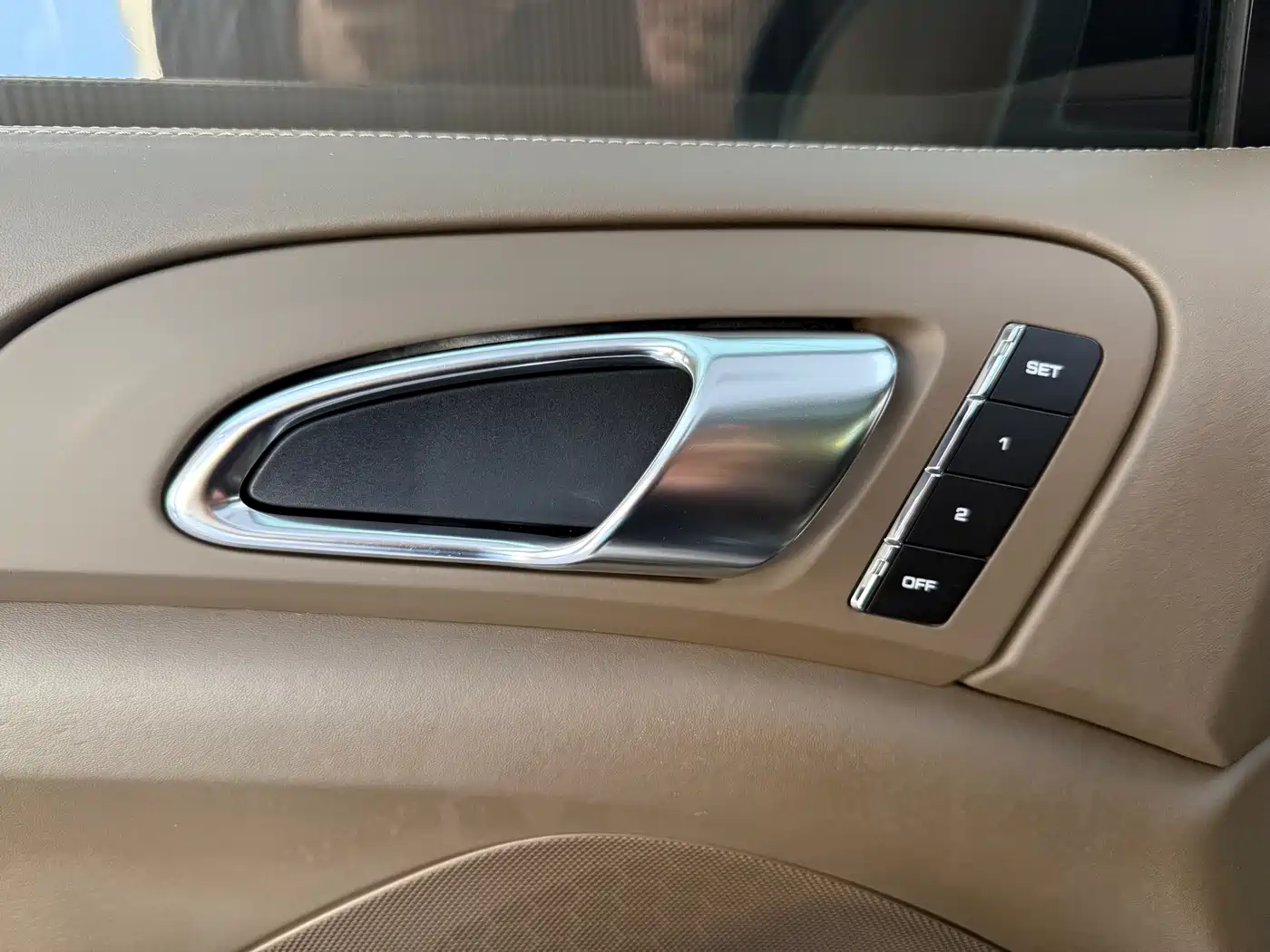 Porsche Cayenne 2011 Cayenne S 4.8L фото 11