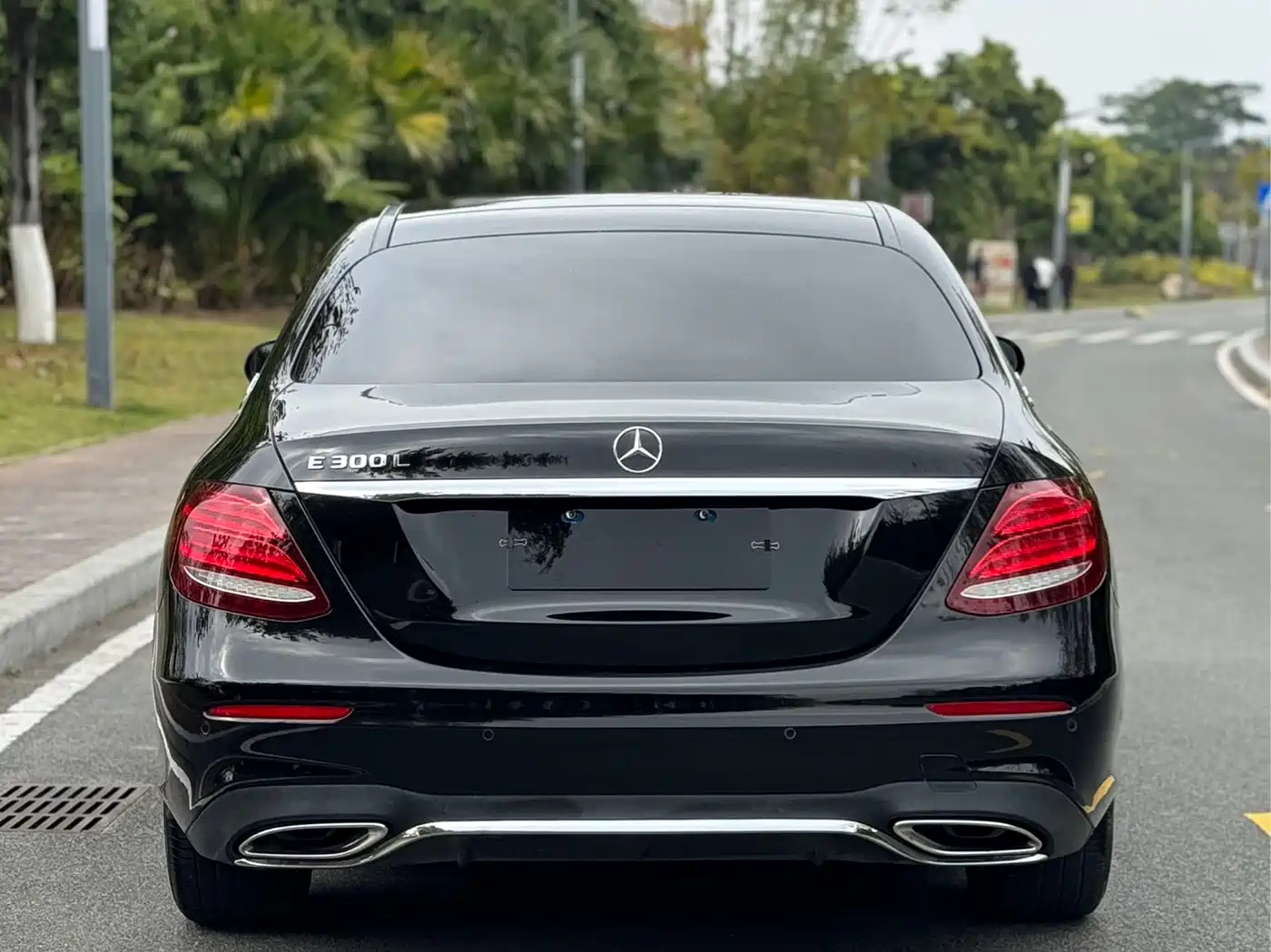 Mercedes-Benz E-Class 2020 Facelift E 300 L Sport Exclusive фото 16