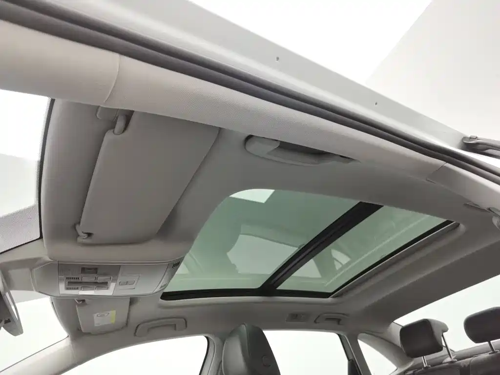 Volkswagen Sagitar, миниатюра 14