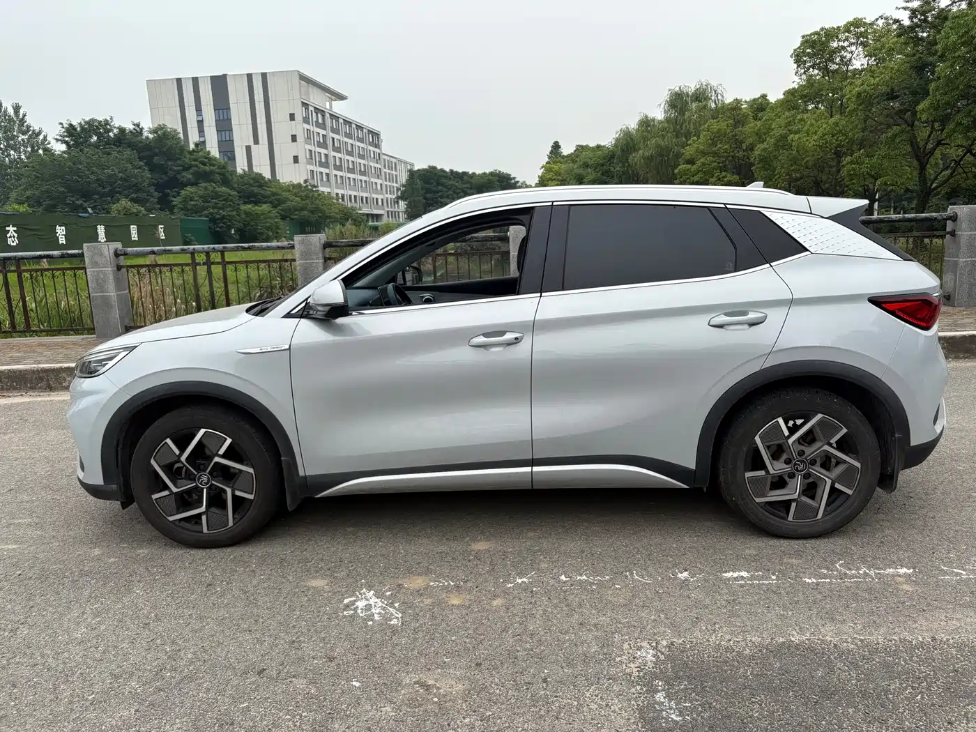 BYD Yuan PLUS 2022 510KM Flagship PLUS фото 7