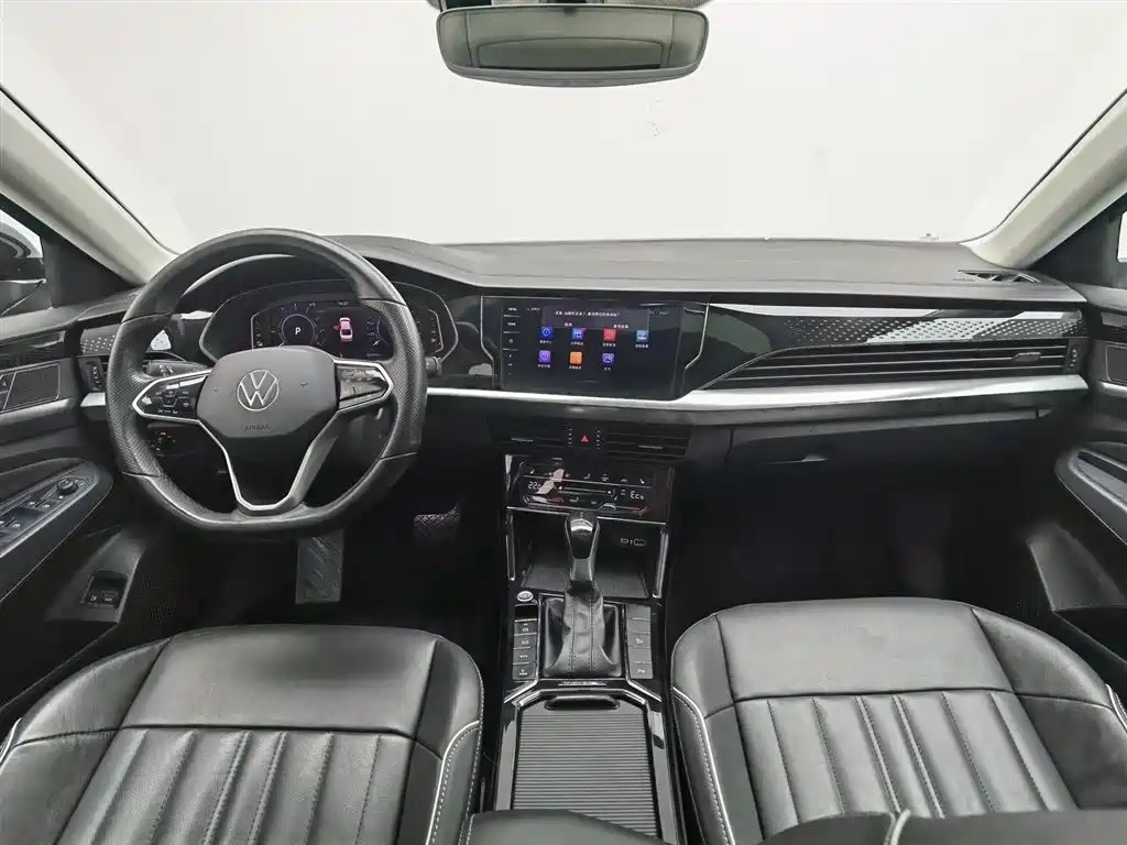 VOLKSWAGEN PASSAT NEW ENERGY