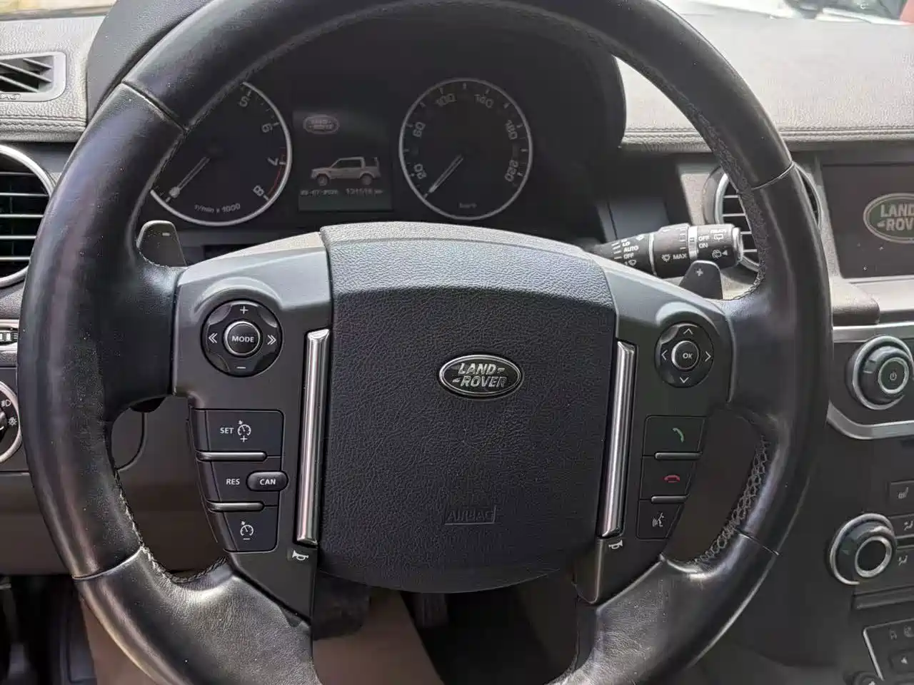 Фото 7 - Land Rover Discovery