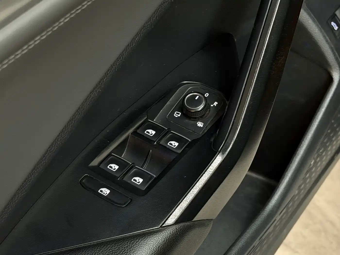 Volkswagen Sagitar 2021 280TSI DSG Comfort Smart Connect Edition фото 7