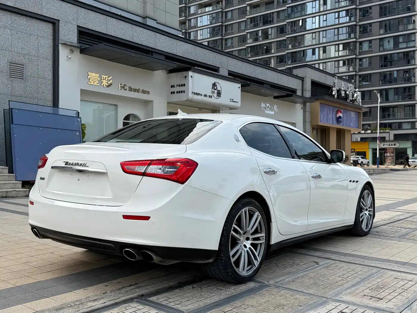 Maserati Ghibli 2015 2014 3.0T Standard