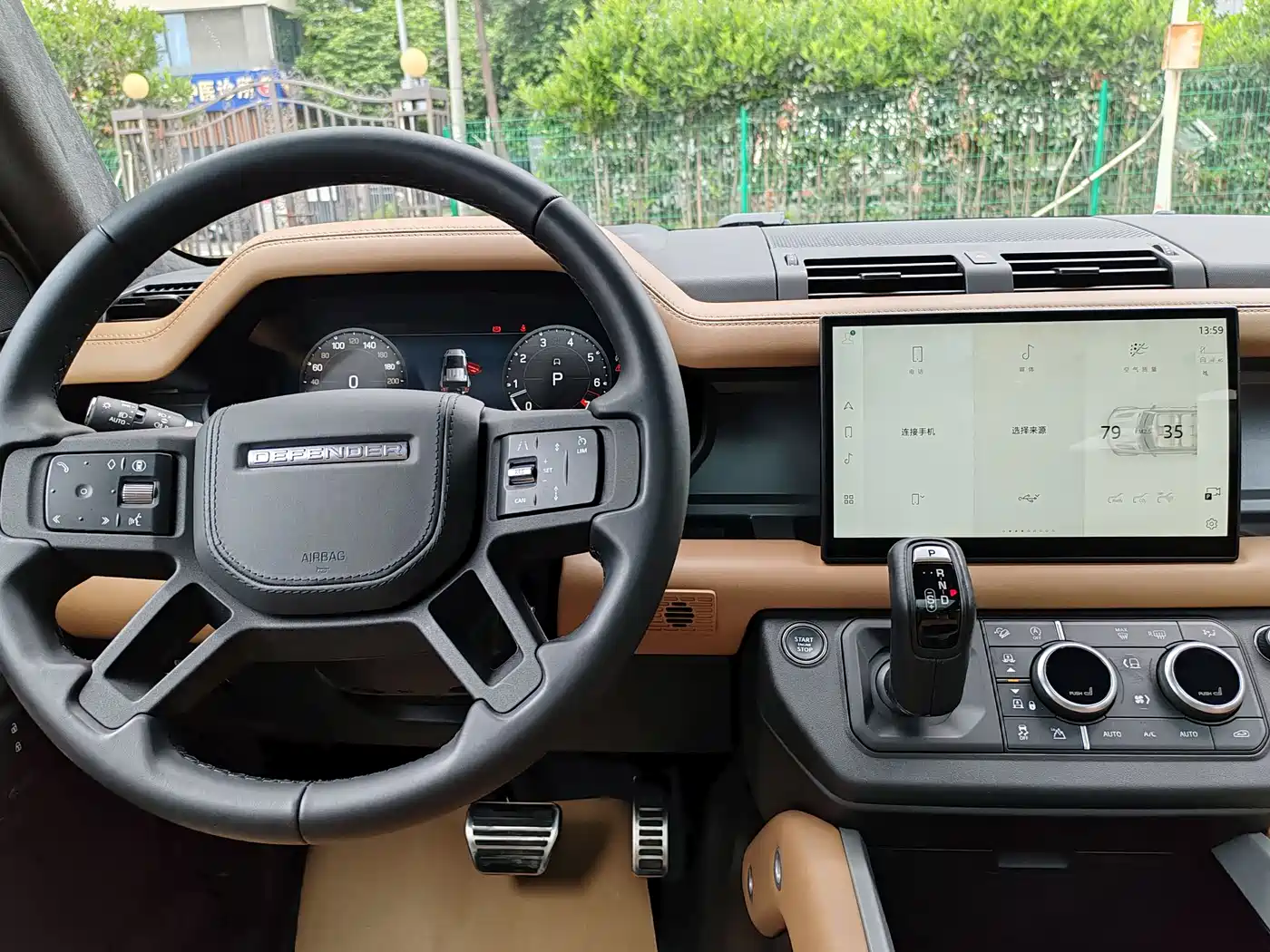 Land Rover Defender 2025 110 3.0T P400 X фото 7