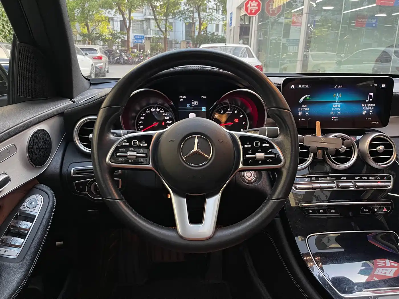 Mercedes-Benz GLC 2020 GLC 260 L 4MATIC Dynamic фото 10