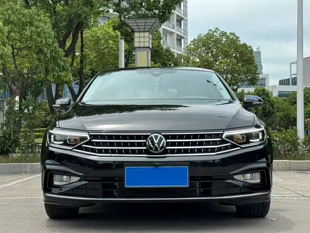 Volkswagen Magotan 2024