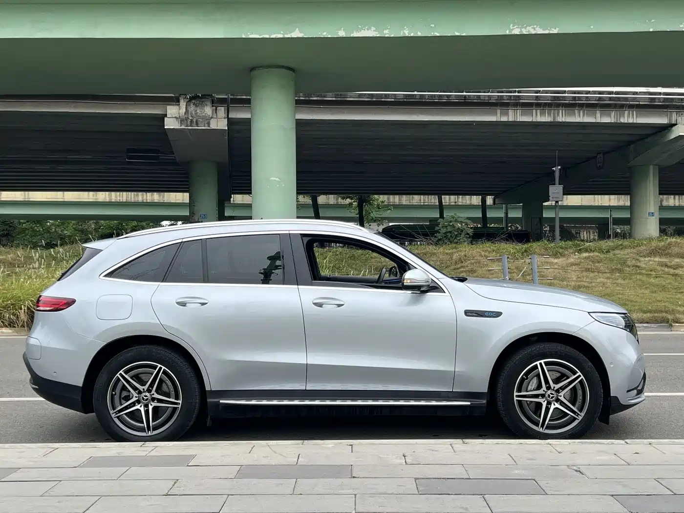 Mercedes-Benz EQC 2021 EQC 400 4MATIC фото 15