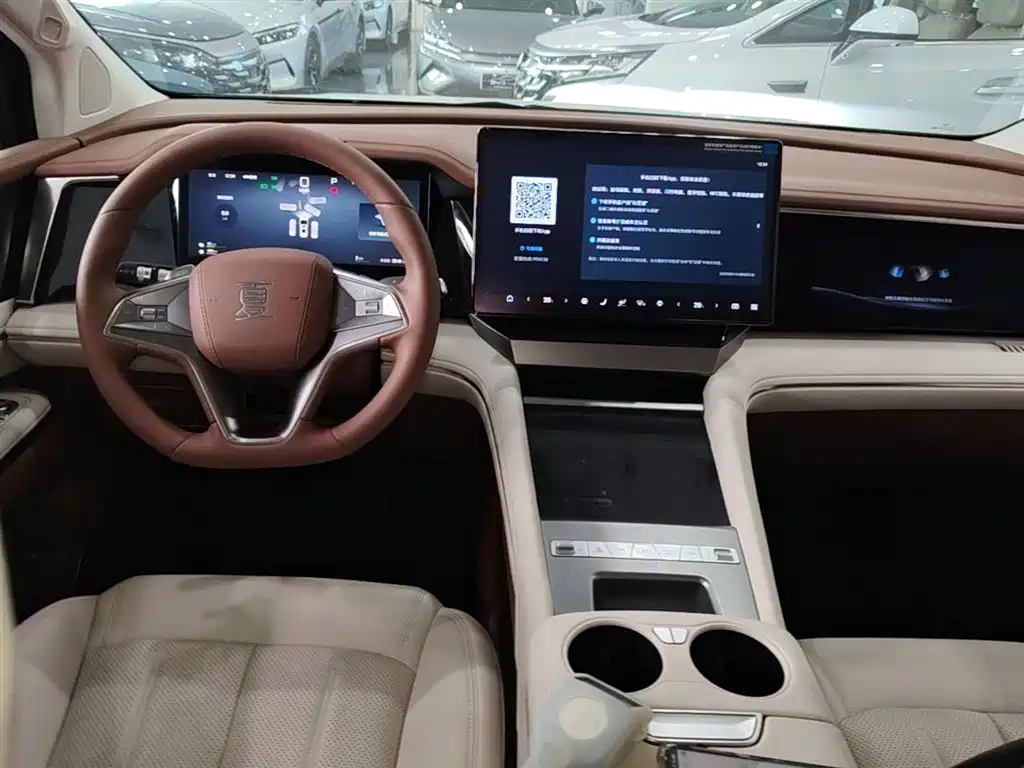 BYD Xia 2025 DM-i 1.5T 180km Excellence фото 10