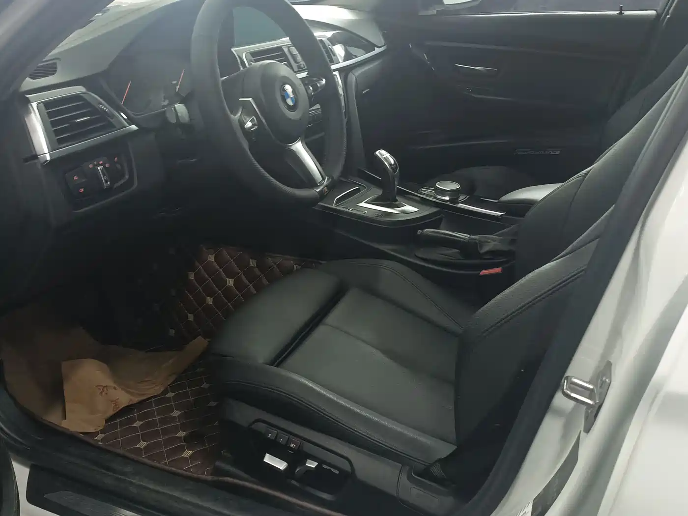 BMW 3 Series 2018 320Li Leading M Sport Package фото 4