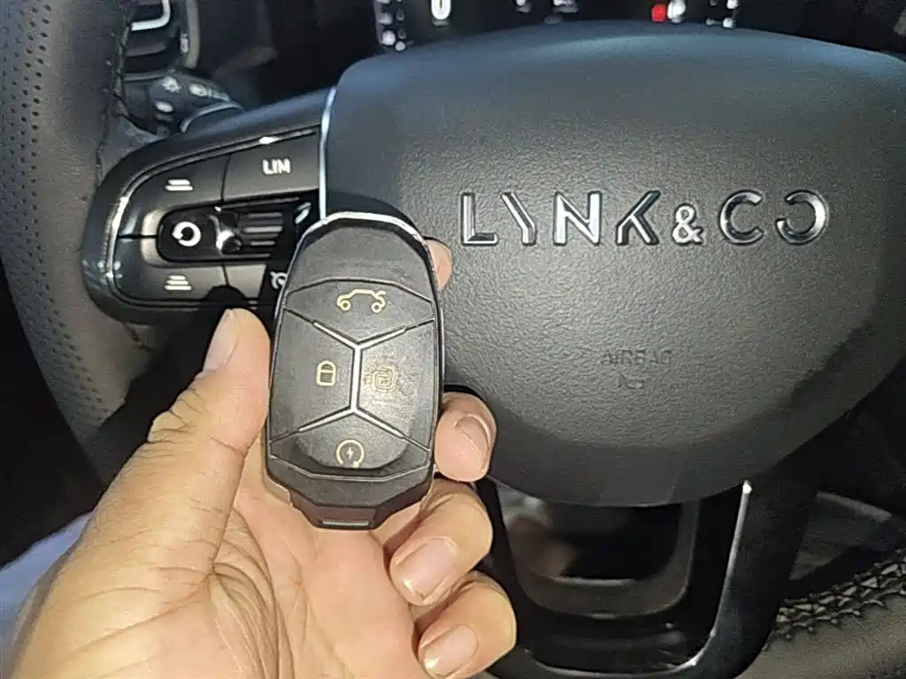 Lynk & Co 03 2021 1.5TD DCT Jin Champion Edition фото 9
