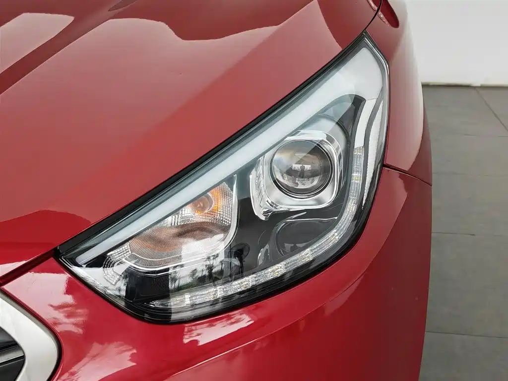 Hyundai Beijing Hyundai ix35 2013 2.0L Auto 2WD Smart GLS China IV фото 7