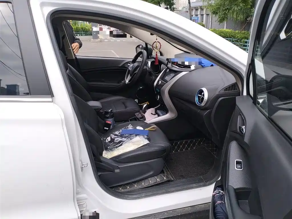 BYD Yuan New Energy 2018 EV360 Smart Connected Cool Type фото 19