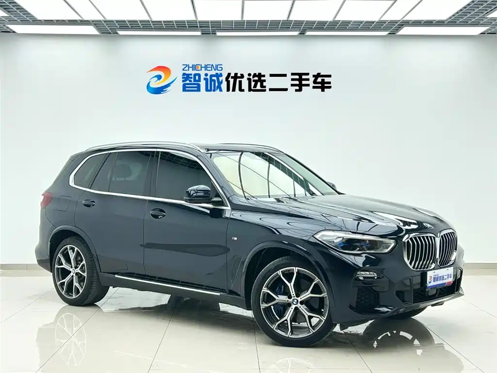 BMW X5 (Import) 2021 xDrive40i Exclusive M Sport Package фото 23