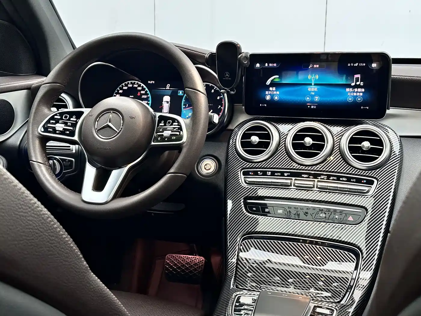 Mercedes-Benz GLC 2021 GLC 260 L 4MATIC Sporty фото 4