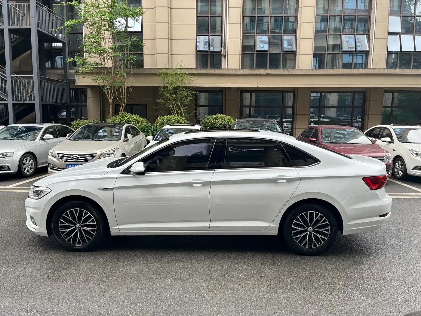 Volkswagen Sagitar 2021 200TSI DSG Comfort Smart Edition фото 7